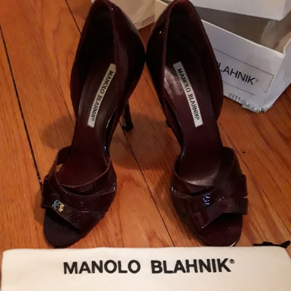 Manolo Blahnik peep toe de orsey heel